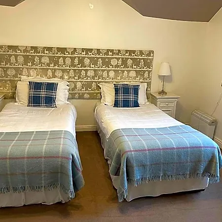Inn The New Clapham (North Yorkshire)