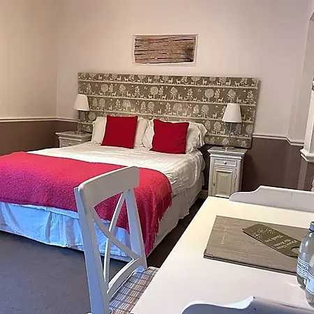 The New Inn 3*