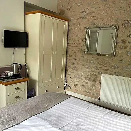 Inn The New 3*