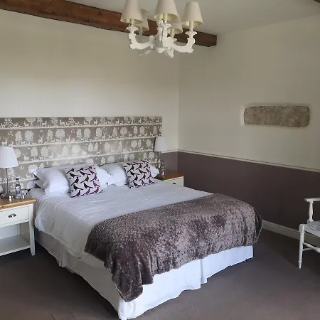 The New Inn 3*